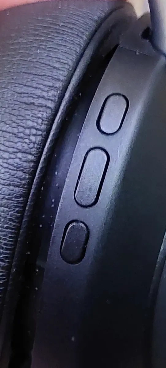 Physical call and volume controls on the Jabra Evolve2 65 Mono headset